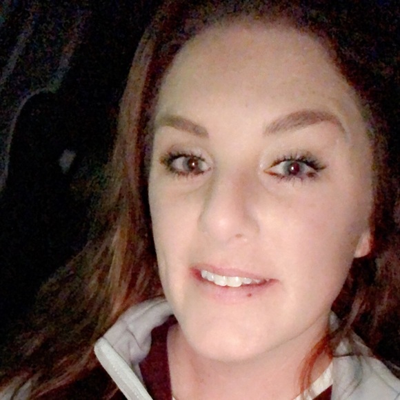 Meet your Posher, Heather - Picture 1 of 1